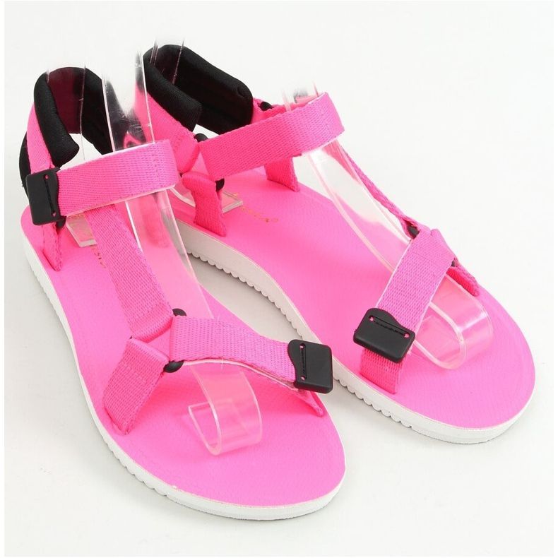 Rosa Sportsandalen mit Klettverschluss N-67 Fluorescent Fushie 1