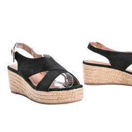 Schwarze Espadrilles auf dem Keil von Marina 1