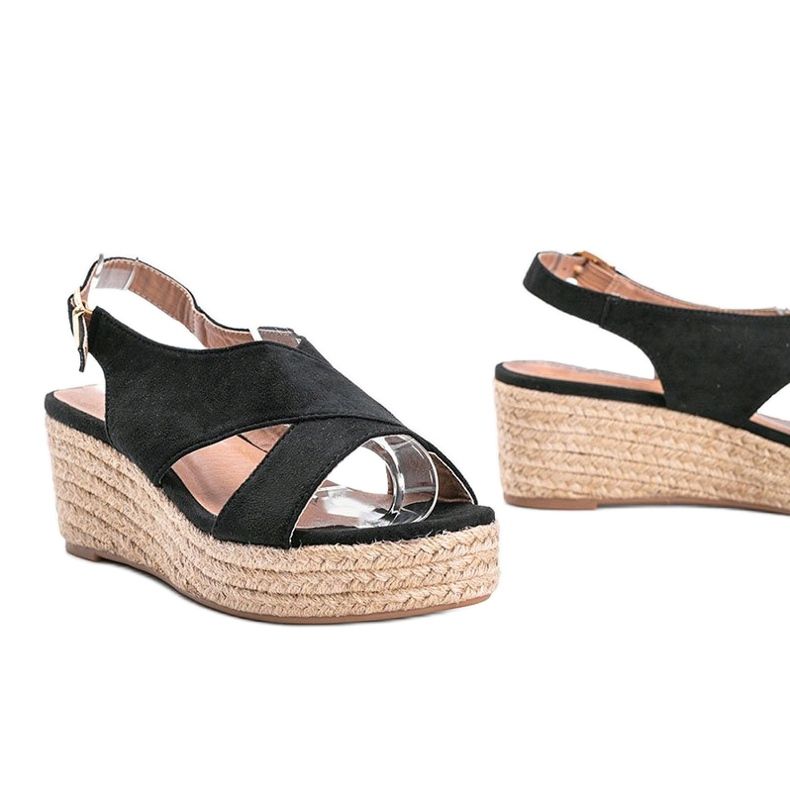 Schwarze Espadrilles auf dem Keil von Marina 1