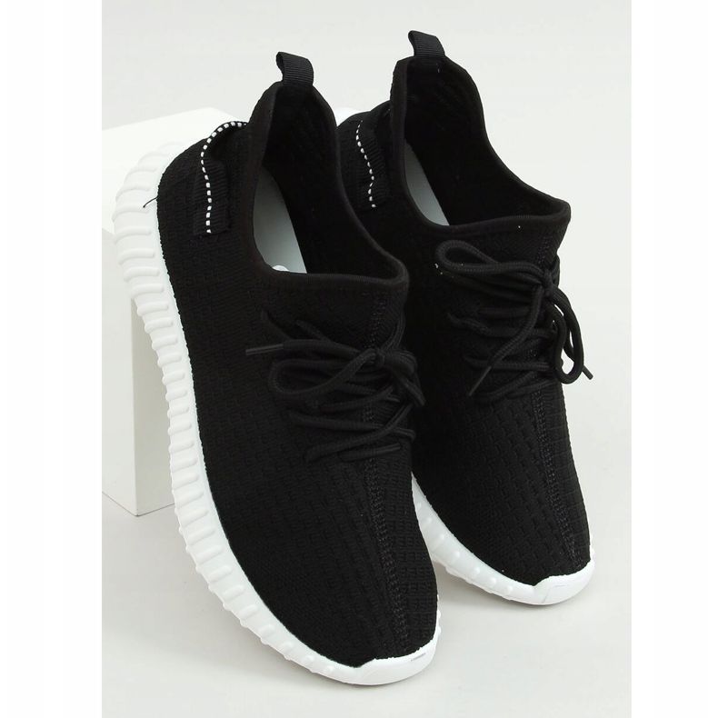 Schwarz 7817 BLACK / WHITE Socken Sportschuhe 1