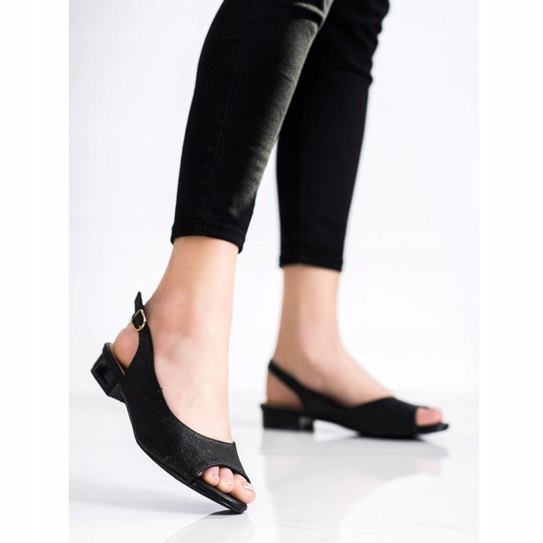 Sabatina Durchbrochene Sandalen auf niedrigen Absätzen schwarz 2