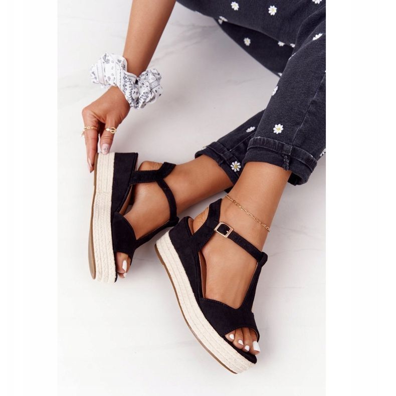 PG1 Schwarze Graciosa Keilsandalen mit Zöpfen beige 1