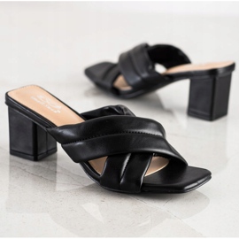 Small Swan Elegante Hausschuhe aus Öko-Leder schwarz 1