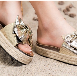 SHELOVET Glänzende Hausschuhe mit Schleife golden 1