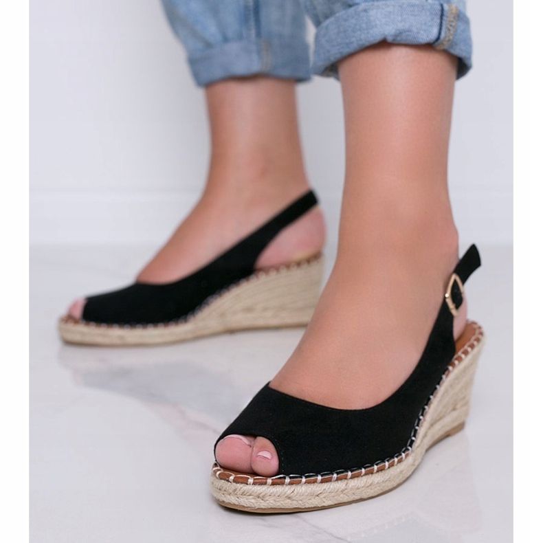 Schwarze Keilsandaletten von Caitlin 1