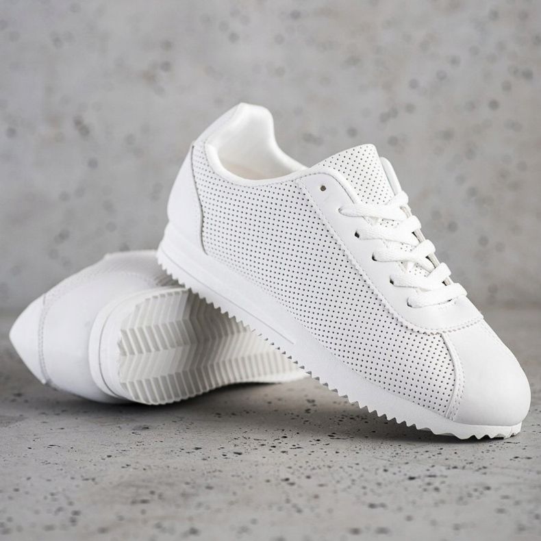 SHELOVET Stylische durchbrochene Sneakers weiß 1