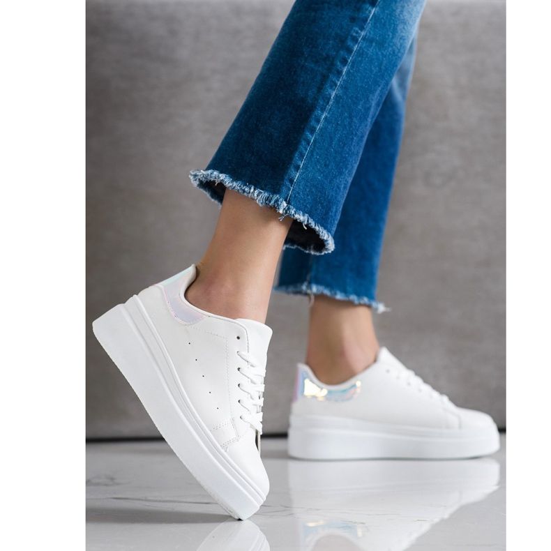 SHELOVET Bequeme Sneaker weiß 2