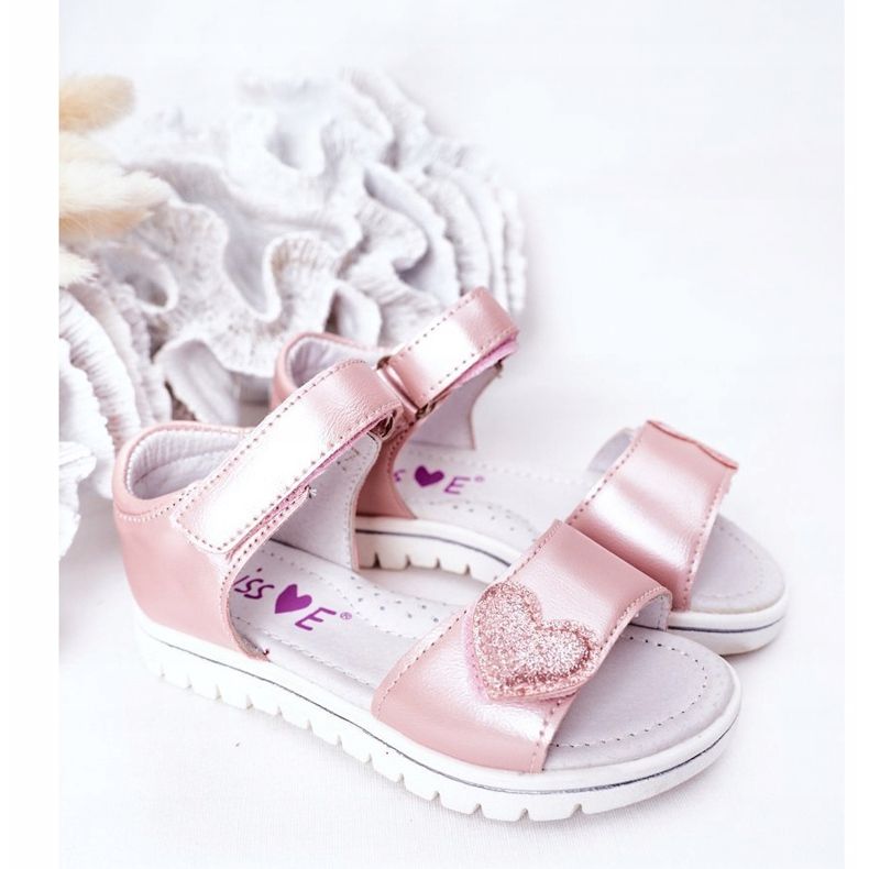 PE1 Sandalen für Kinder mit rosa Herz-Klettverschluss 1