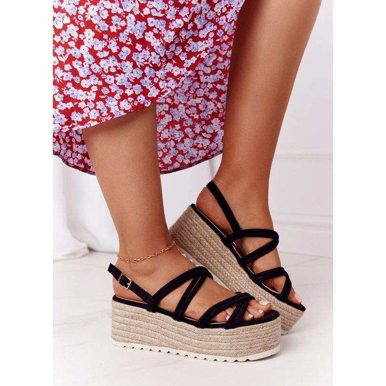 PS1 Schwarze Sandalen auf der schwarzen geflochtenen Plattform Crazy In Love 2