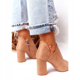 Frühlingsstiefel aus Wildleder On A Post Vinceza 21-17095 Beige 1