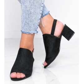 Schwarze Sandalen auf einem Pfosten mit einem Blubbery-Obermaterial 1