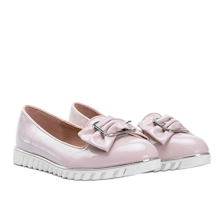 Beige lackierte Slipper mit Nemesise-Schleife 1