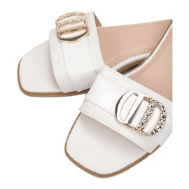 Vices Schraubstöcke 12C-71-weiß 1