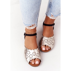 Leder Maciejka 05199-25 Sandalen in Schwarz und Gold golden 1