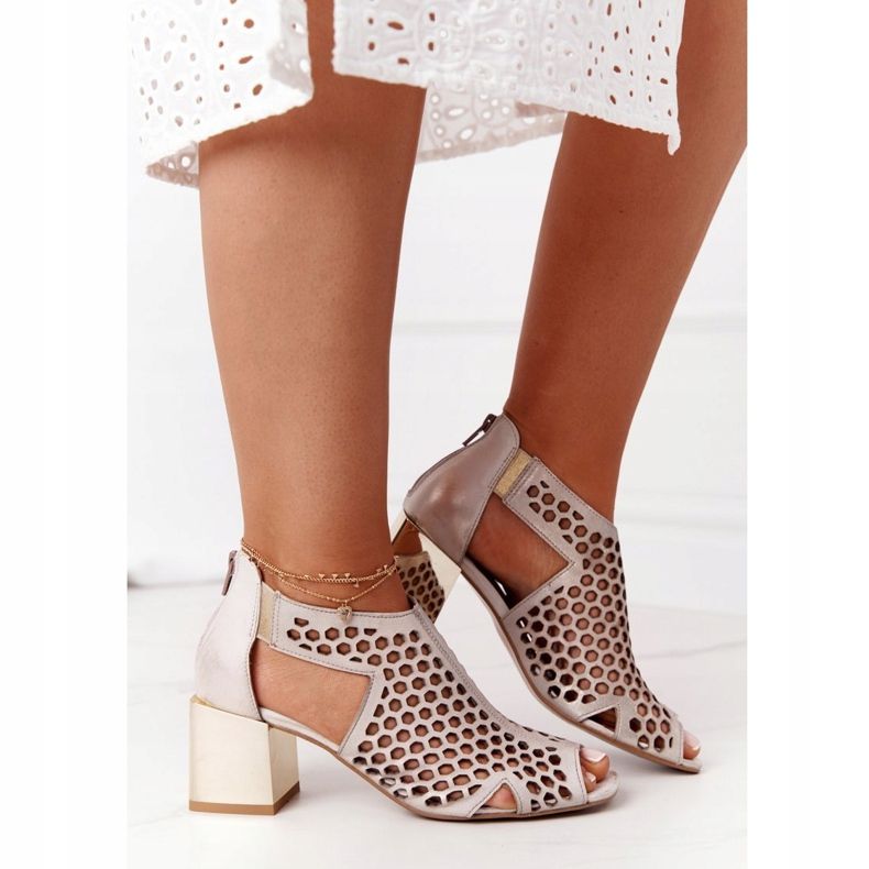 Durchbrochene Sandalen auf einer Bar Maciejka 04593-25 Golden Rubbed braun 2