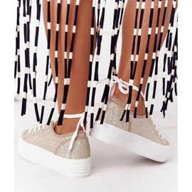 S.Barski Glitzer-Turnschuhe auf der Golden Luna-Plattform 2