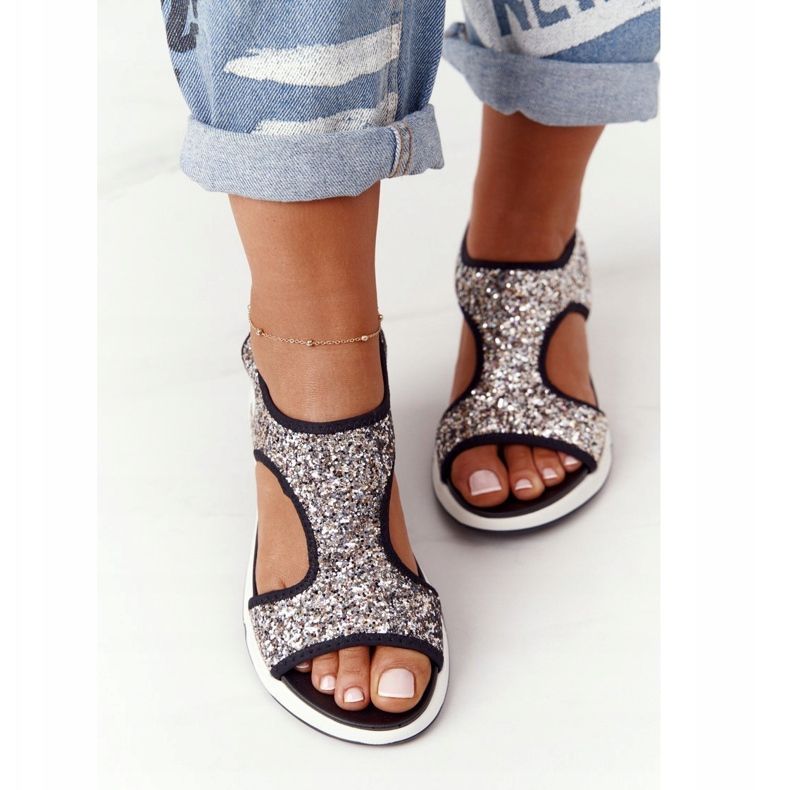 S.Barski Silberne Slip-On-Sandalen mit Zoey-Brokat schwarz 1