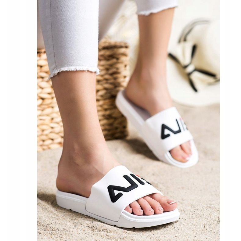SHELOVET Bequeme Flip-Flops weiß 2