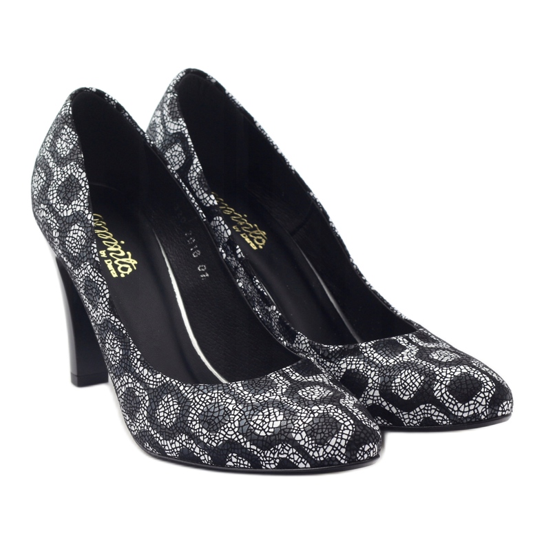 Espinto Pumps auf einem schwarz / weißen Absatz 4