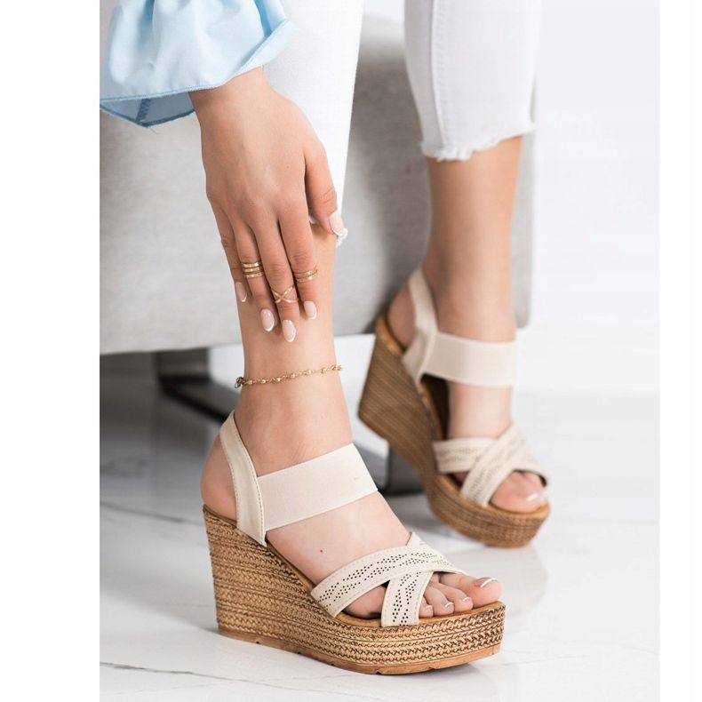 Sea Elves Leichte Sandalen zum Hineinschlüpfen beige 1