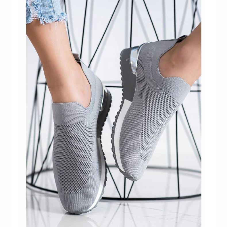 Renda Graue durchbrochene Sneakers 2