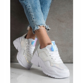 Weide Sneakers aus Öko-Leder mit Schlangenmuster weiß 1