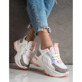 Sneaker auf der FASHION-Plattform mehrfarbig 2