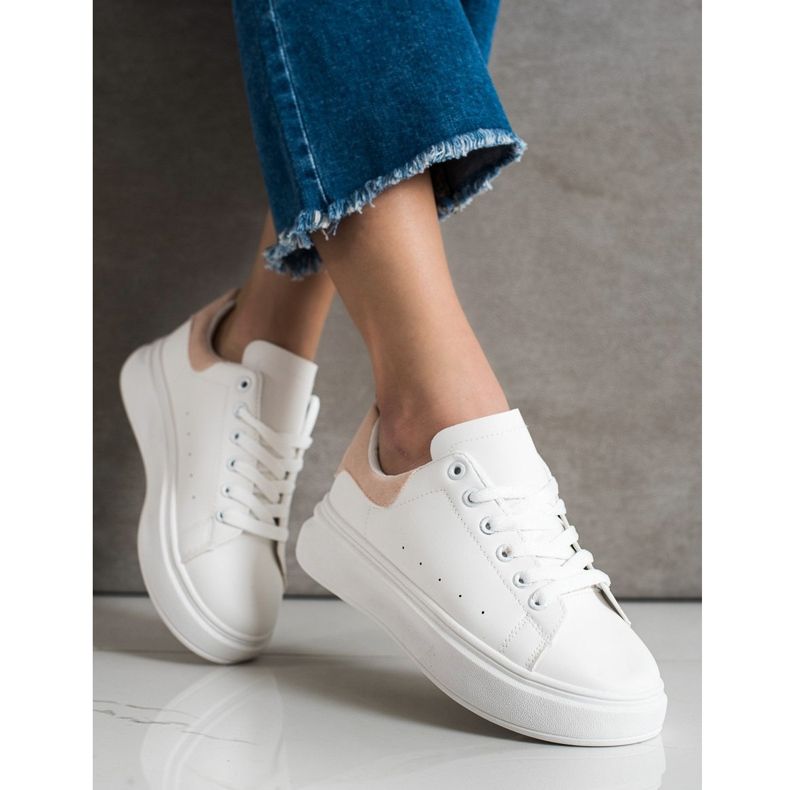 SHELOVET Weiße Turnschuhe auf der Plattform 2