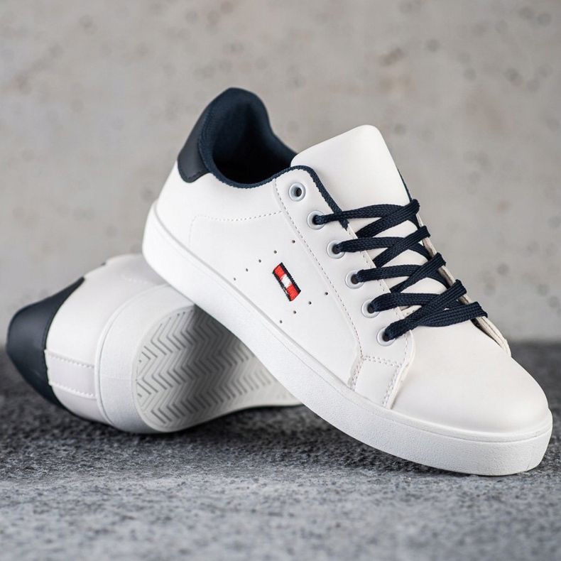 SHELOVET Lässige Sneakers mit Öko-Leder weiß 1