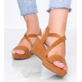 Camel Bianco Keilsandalen braun 1