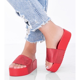 Rote Flip-Flops auf dicker Crysta-Sohle 1