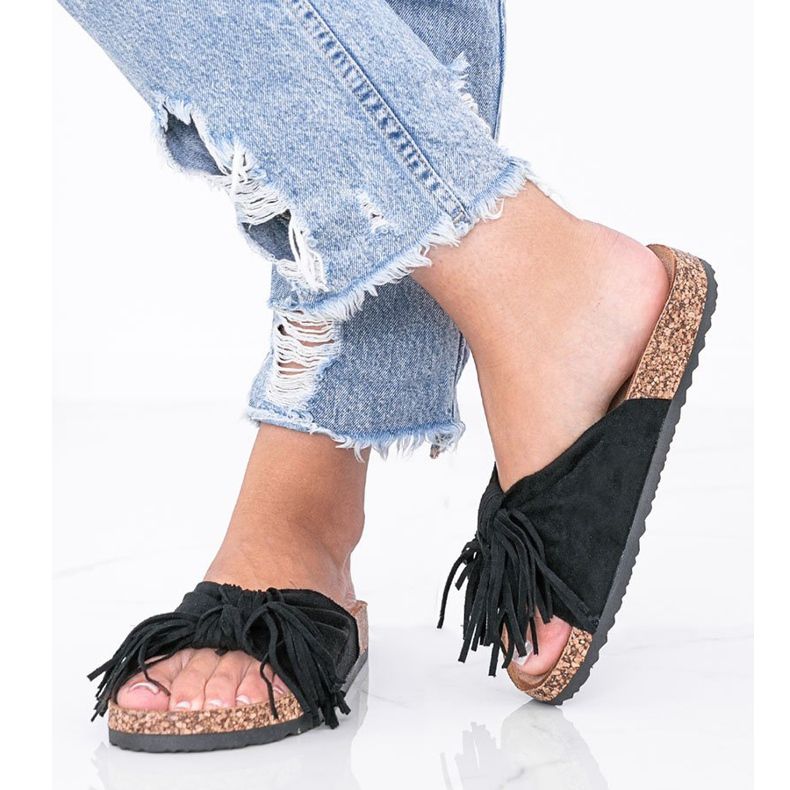 Schwarze Sandalen auf der Crys Korksohle 1