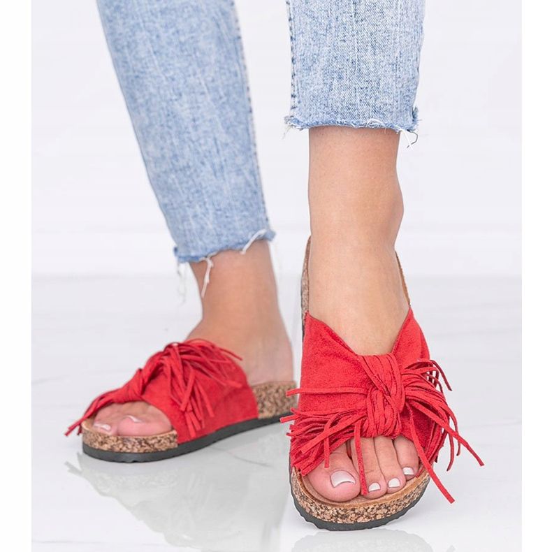 Rote Sandalen auf der Crys Korksohle 1