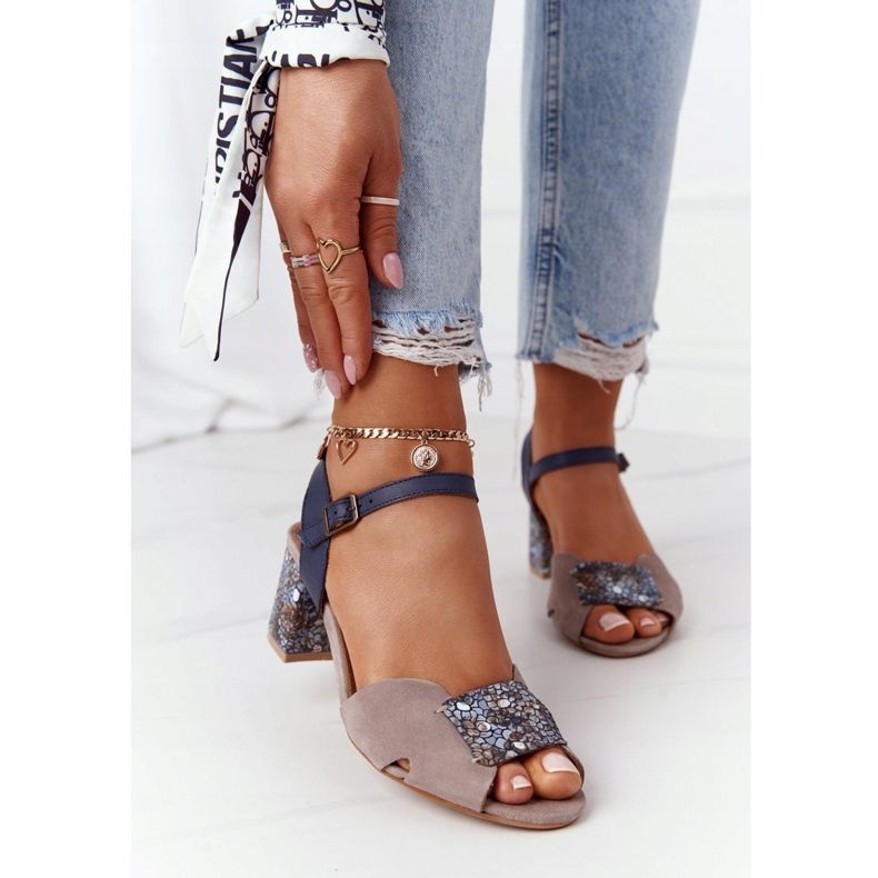 Leder-Sandalen mit hohem Absatz Maciejka 04120-43 Beige-Marineblau navy blau 1