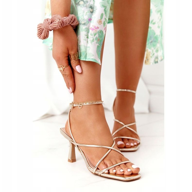 Sandalen mit hohem Absatz und eckiger Spitze S.Barski C420-11 Złote golden 1