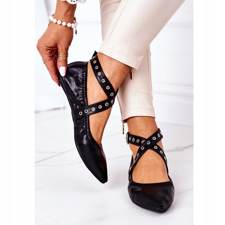 Gefaltete Lu Boo Schwarze Ballerinas aus Leder 2