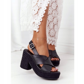 Schwarze Sandalen auf einem hohen Absatz mit einem Zopf Big Star HH274387 2