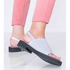 Blaue Sandalen mit flachem Absatz von Betsy 1