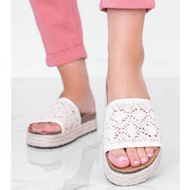 Beige Spitze Glam Shape Slipper 1