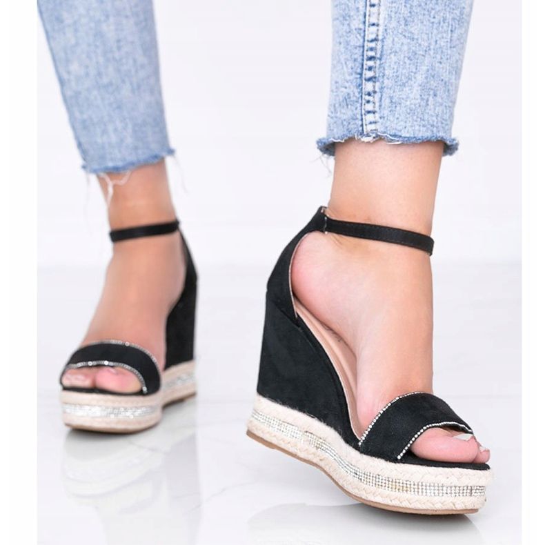 Schwarze Keilsandaletten mit Sun Sparrow Zirkonia 1