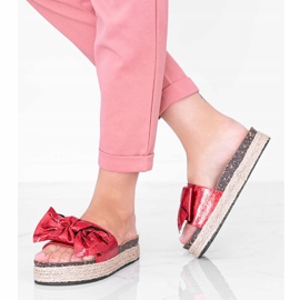 Columbia rote Hausschuhe mit Schleife 1