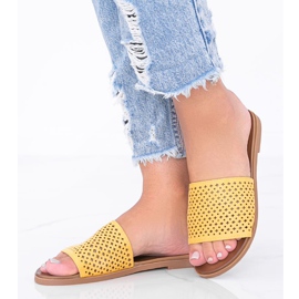 Gelbe durchbrochene Ballera-Hausschuhe für Damen 1