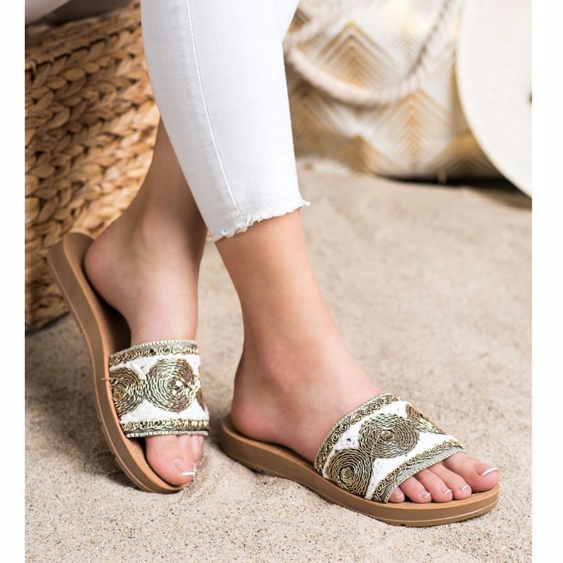 Bona Stilvolle Hausschuhe weiß grau 1