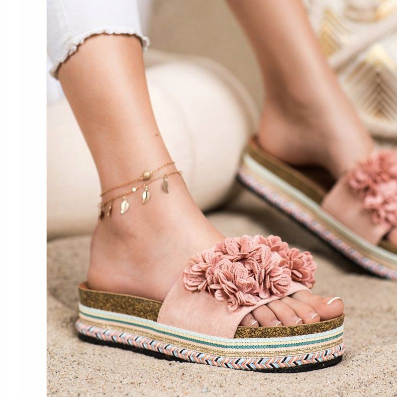 SHELOVET Hausschuhe auf der Plattform mit Ornament rosa 1