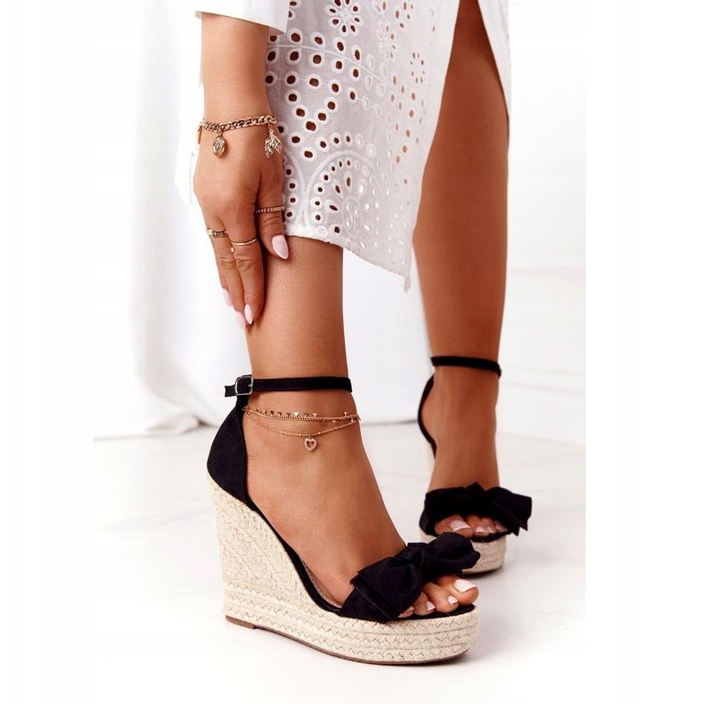 Schwarze Keilsandalen mit geflochtenem Schwarz Go For It 2