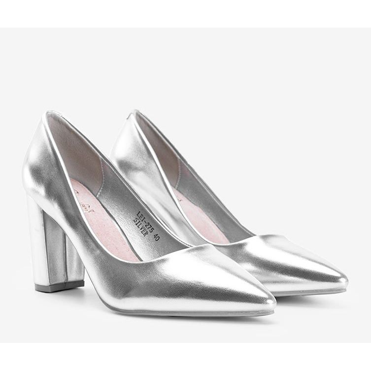 Silber-Metallic-Pumps am Biancaa-Pfosten 1