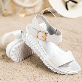 Groto Gogo Sandalen auf der Plattform mit Glitzer weiß 1