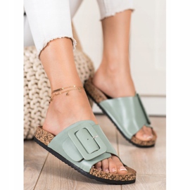 SHELOVET Hausschuhe aus Öko-Leder mit Schnalle grün 1