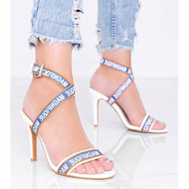 Venusi weiße Sandalen mit Stilettoabsatz 1