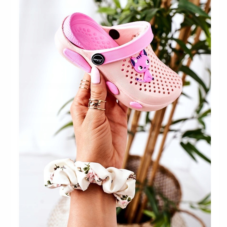 Rosa Crocs Rosa Hausschuhe für Kinder Olivia 2